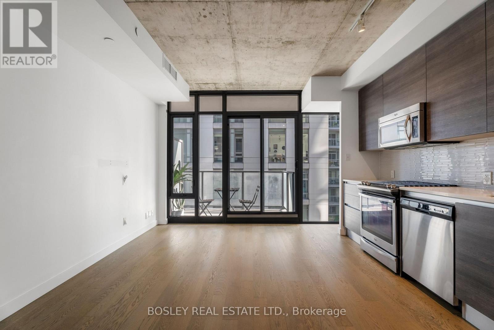 1007 - 111 Bathurst Street, Toronto, Ontario  M5V 2R1 - Photo 12 - C13735826
