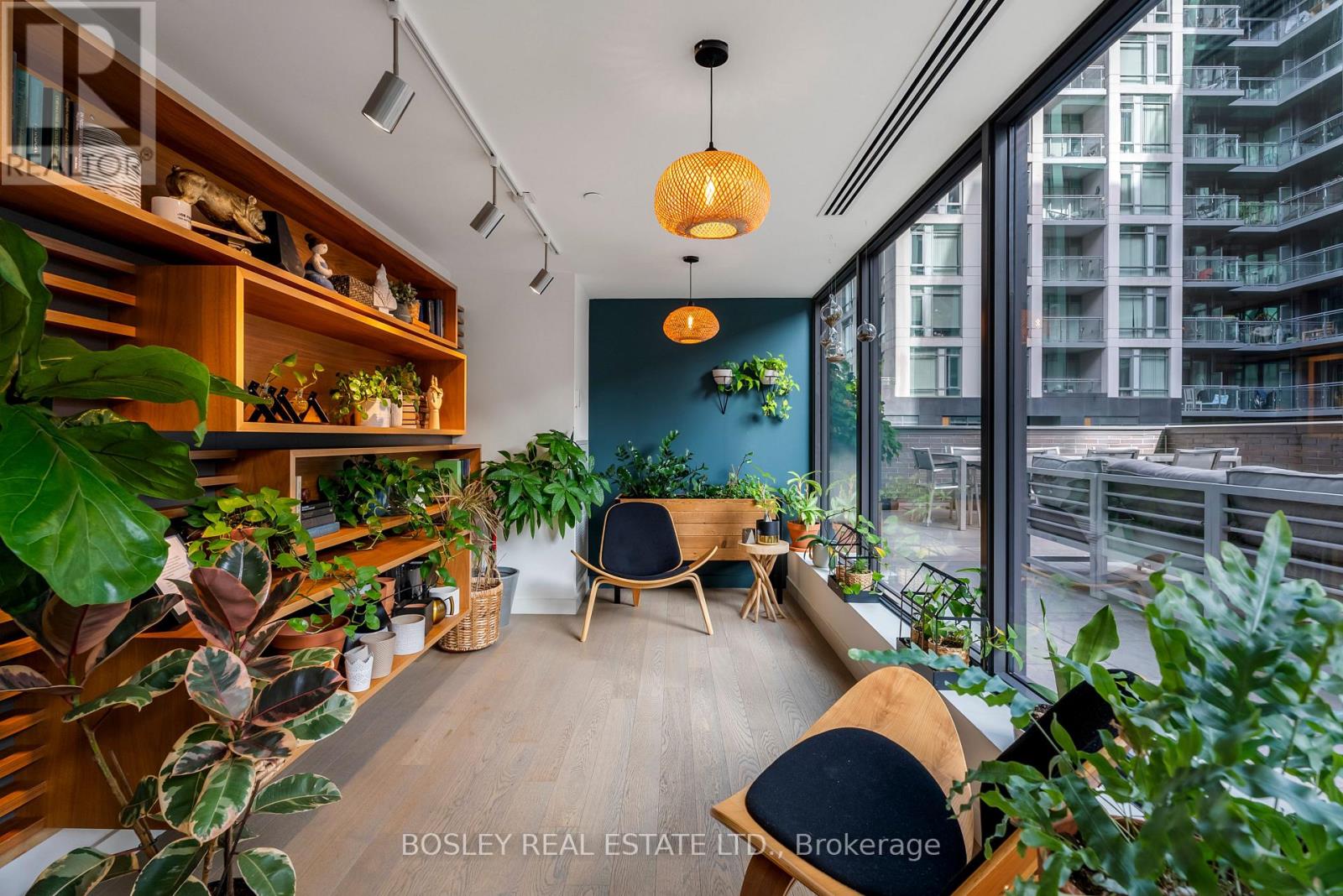 1007 - 111 Bathurst Street, Toronto, Ontario  M5V 2R1 - Photo 19 - C13735826