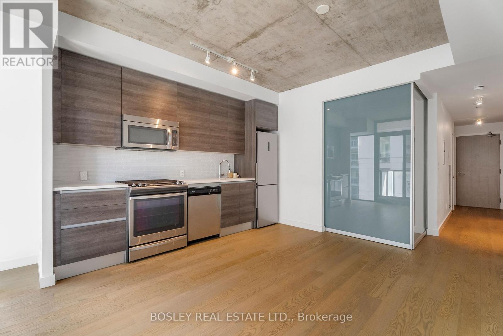 1007 - 111 Bathurst Street, Toronto, Ontario  M5V 2R1 - Photo 9 - C13735826