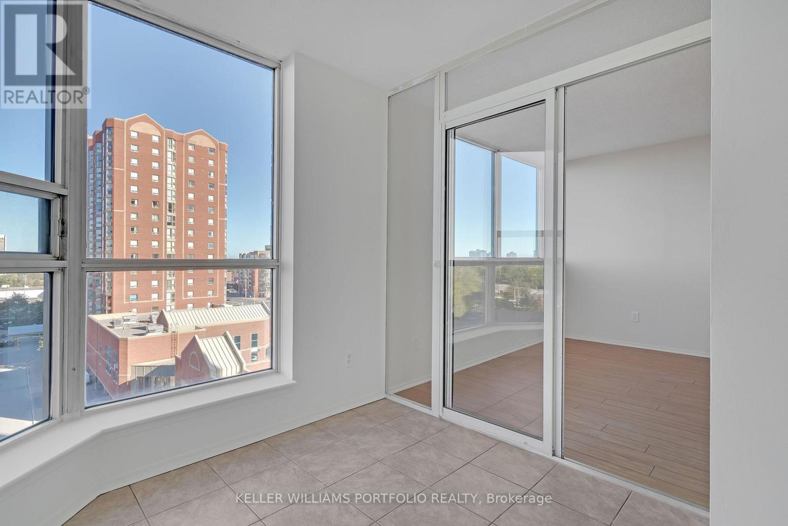 810 - 2460 Eglinton Avenue E, Toronto, Ontario  M1K 5J7 - Photo 14 - E13735534