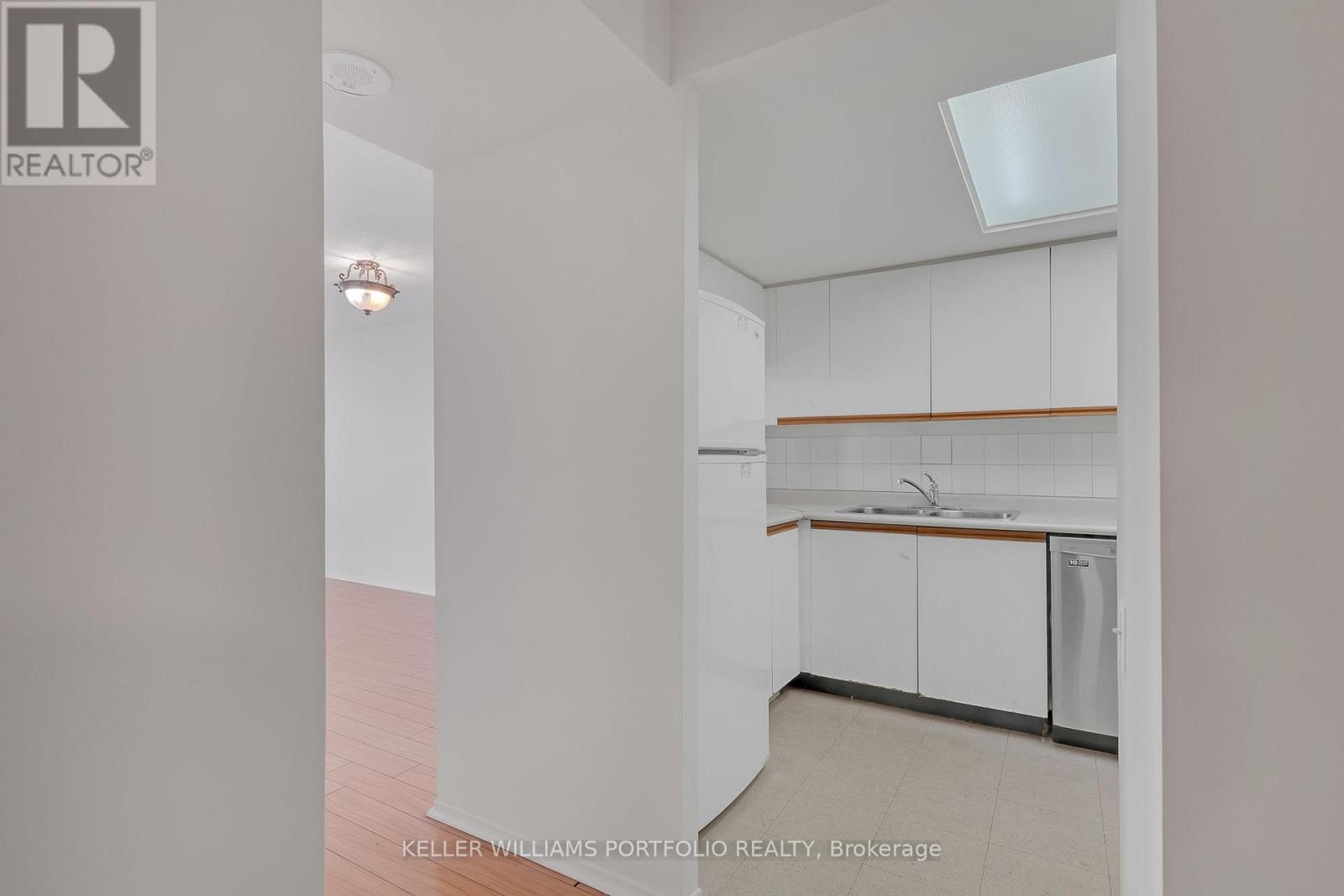 810 - 2460 Eglinton Avenue E, Toronto, Ontario  M1K 5J7 - Photo 4 - E13735534