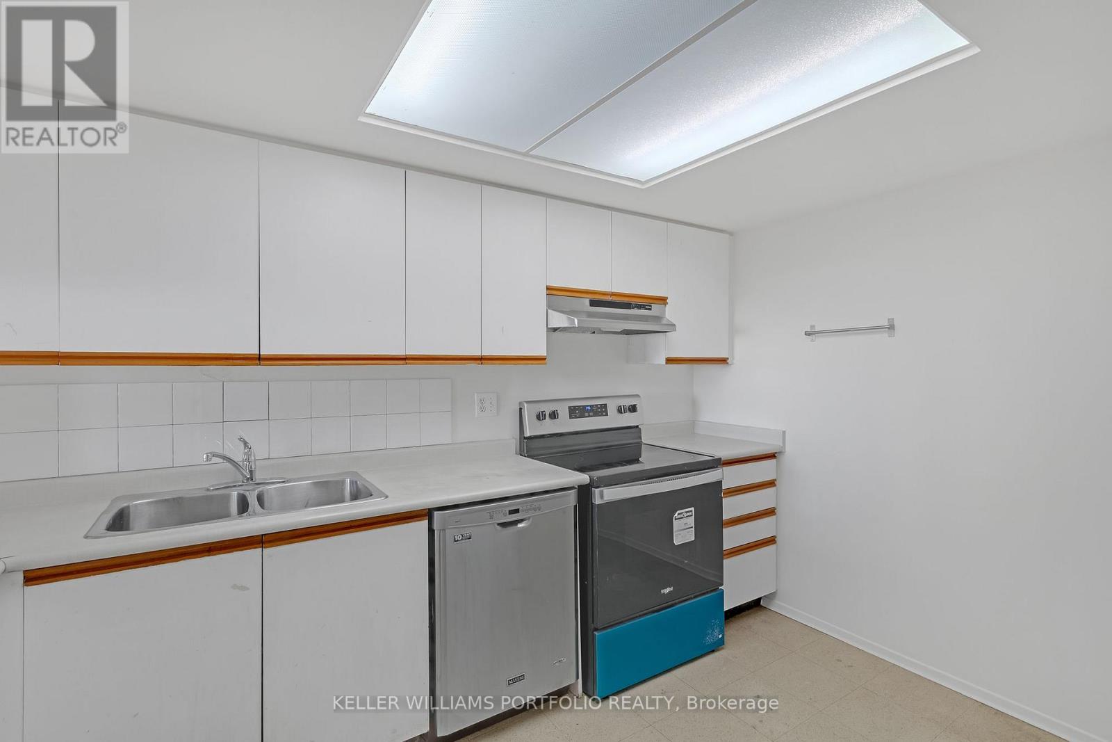 810 - 2460 Eglinton Avenue E, Toronto, Ontario  M1K 5J7 - Photo 6 - E13735534