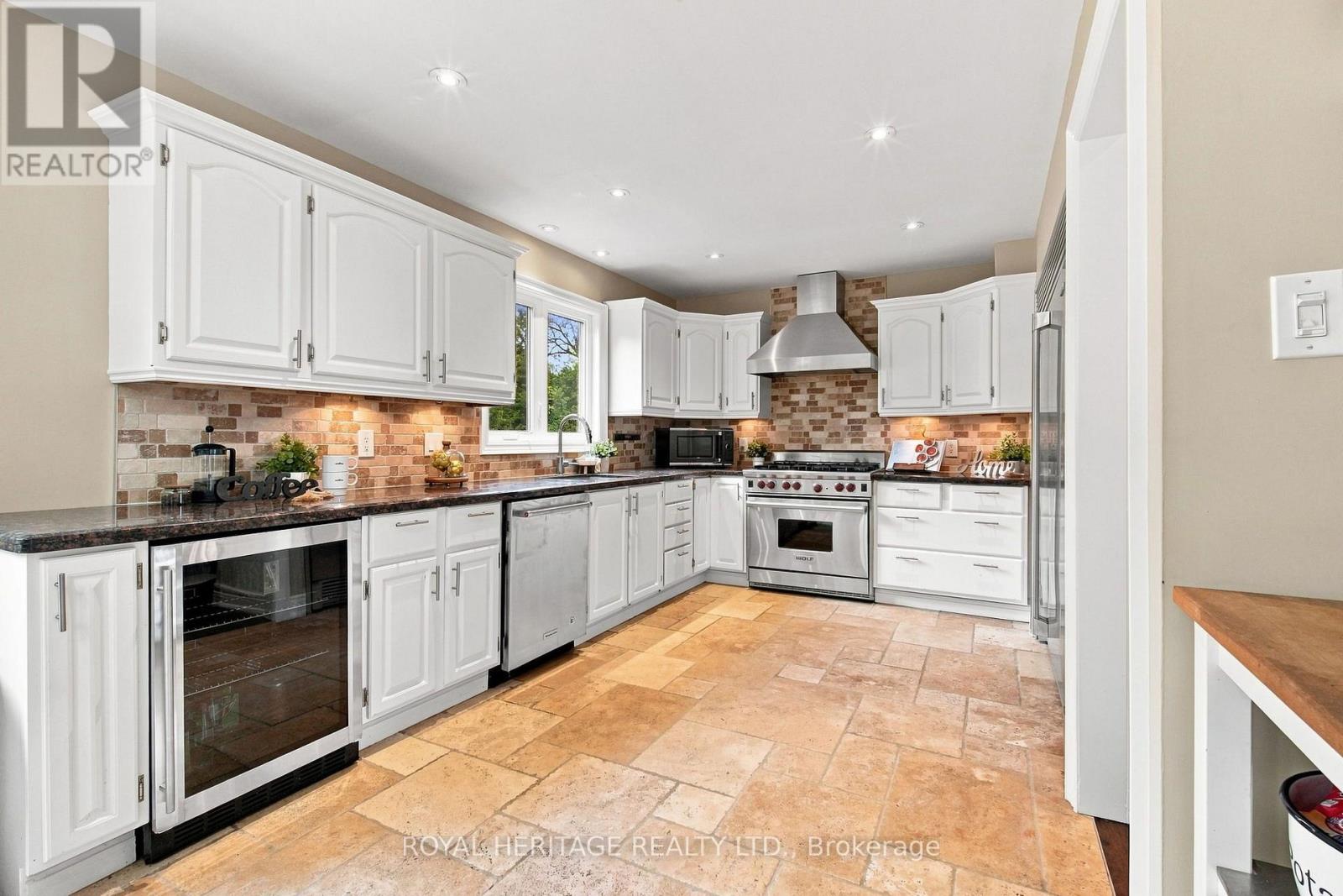 816 Sheppard Avenue, Pickering, Ontario  L1V 1G5 - Photo 10 - E13735570