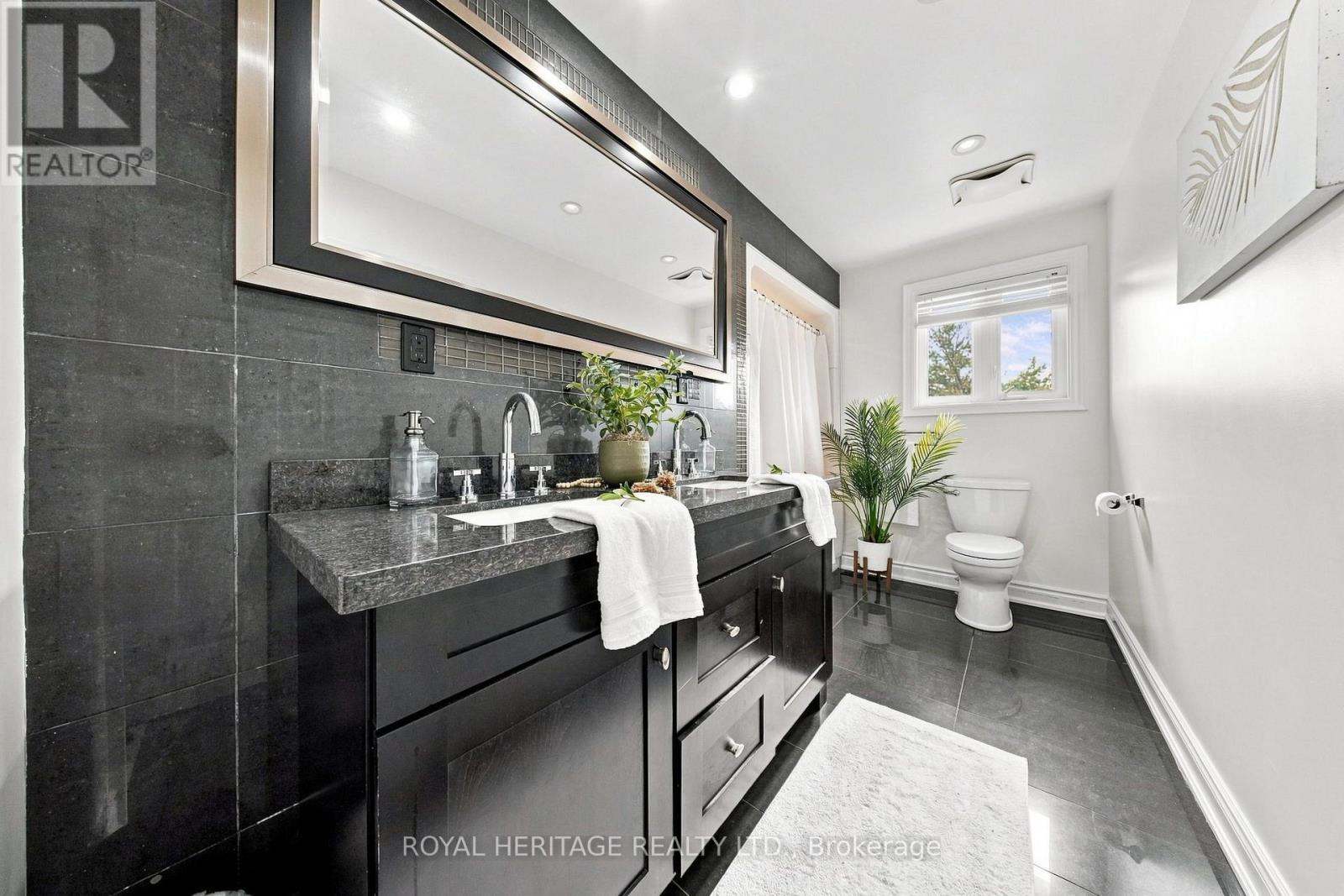 816 Sheppard Avenue, Pickering, Ontario  L1V 1G5 - Photo 25 - E13735570