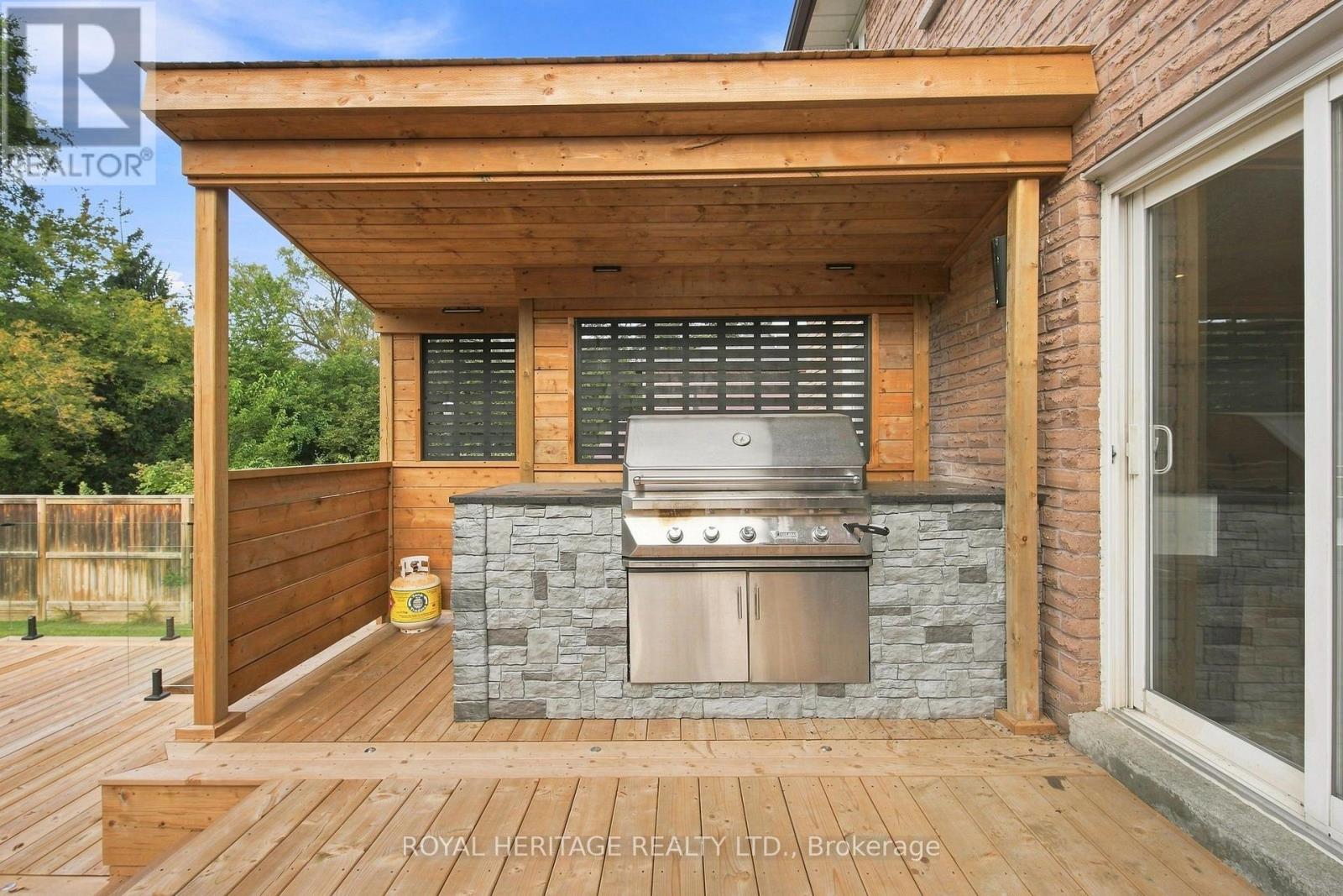 816 Sheppard Avenue, Pickering, Ontario  L1V 1G5 - Photo 37 - E13735570
