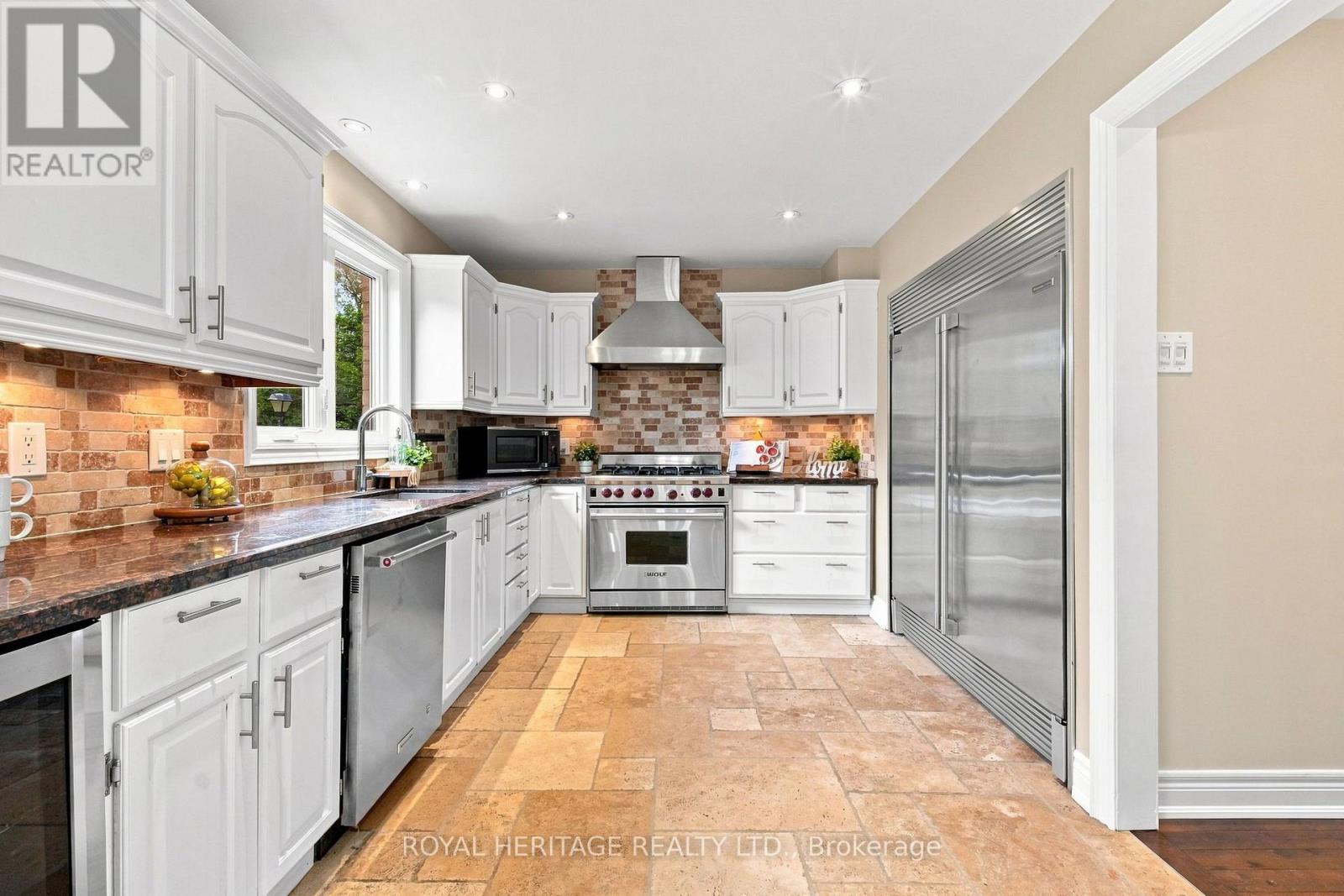 816 Sheppard Avenue, Pickering, Ontario  L1V 1G5 - Photo 9 - E13735570