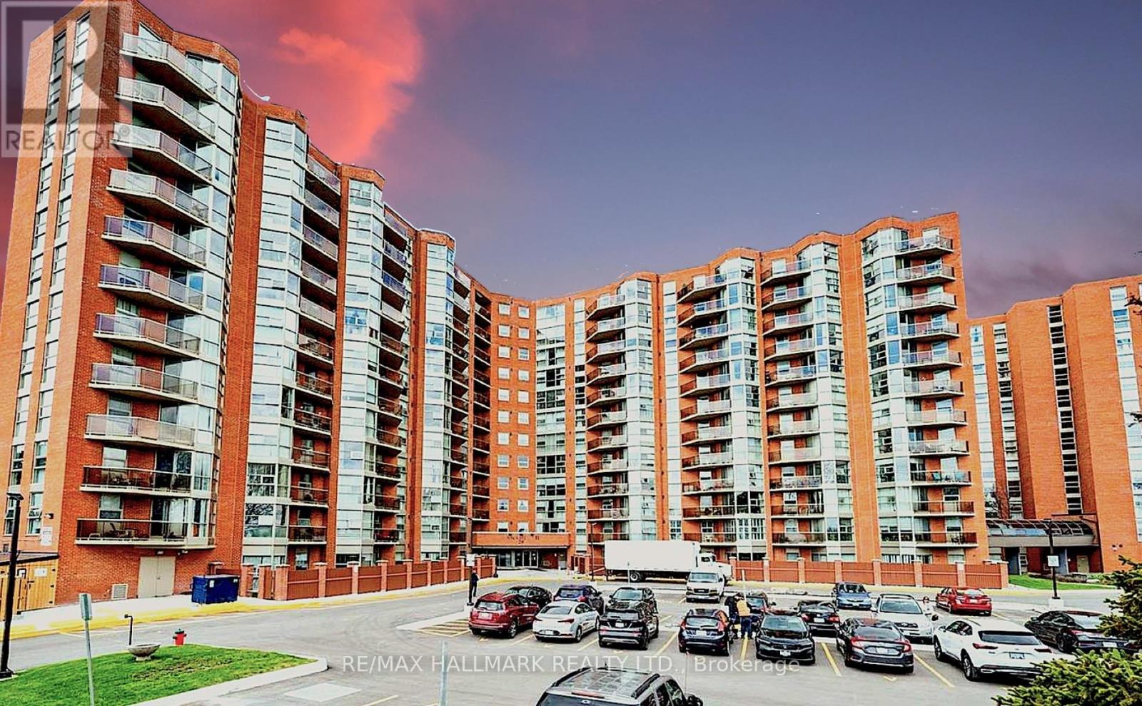 902 - 20 DEAN PARK ROAD, Toronto, Ontario