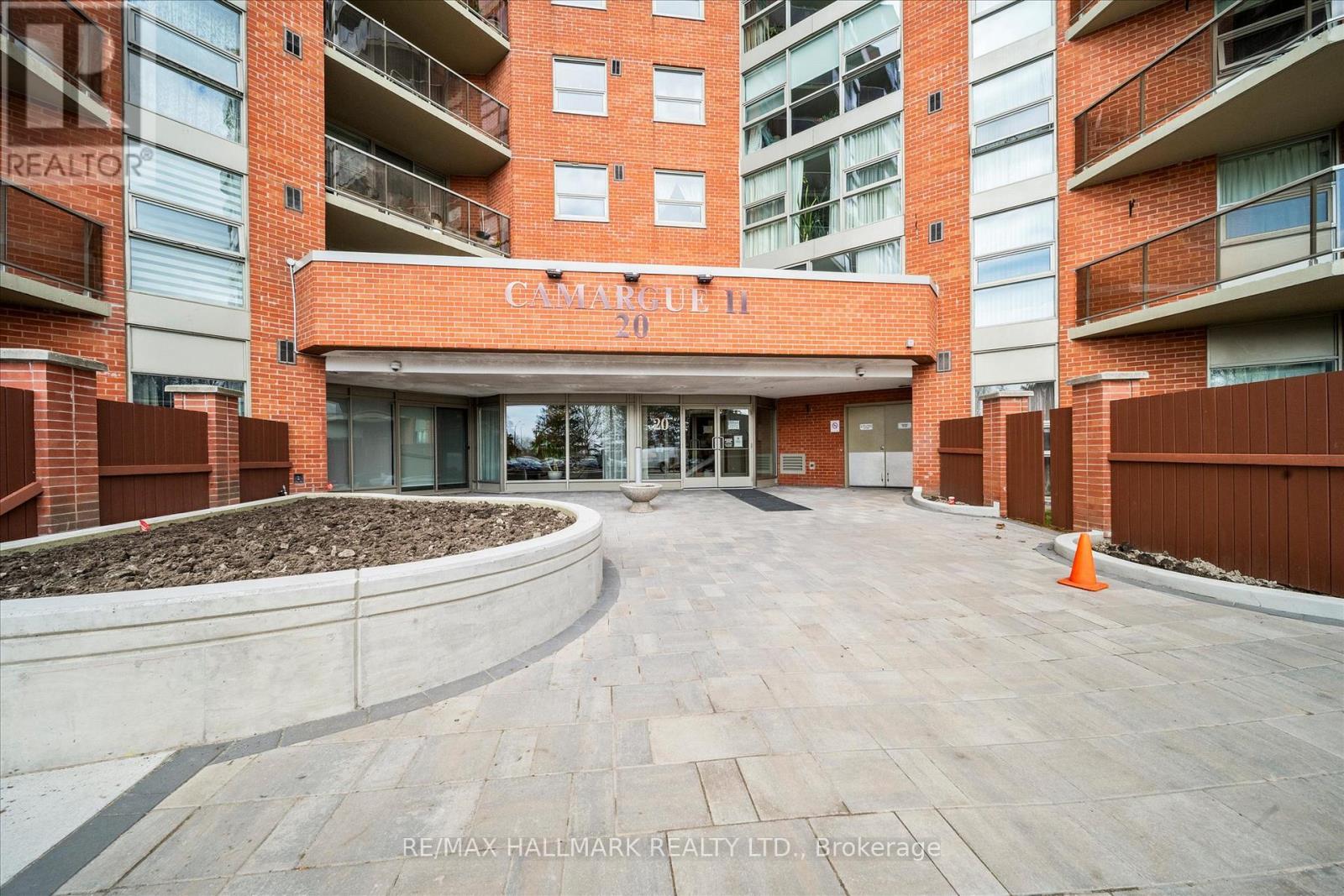 902 - 20 Dean Park Road, Toronto, Ontario  M1B 3G9 - Photo 2 - E13735600