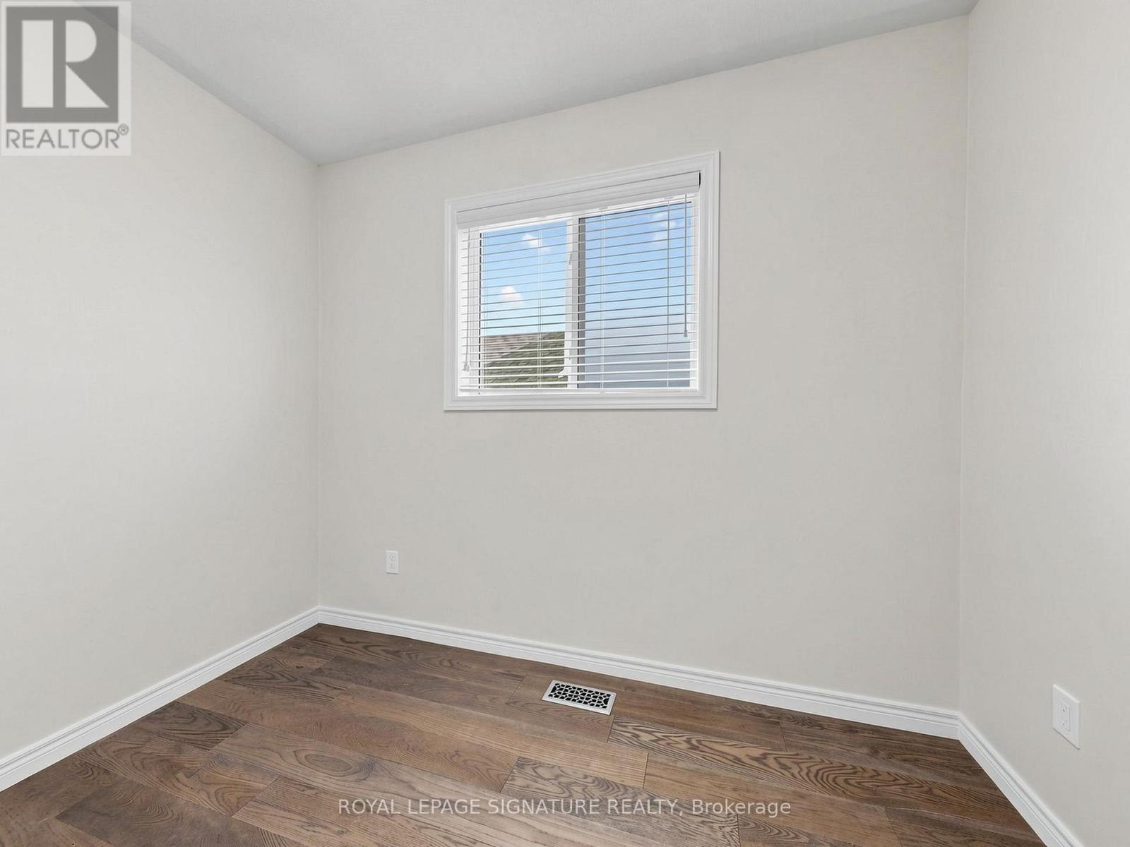 49 Kenilworth Crescent, Whitby, Ontario  L1M 2M6 - Photo 20 - E13735824