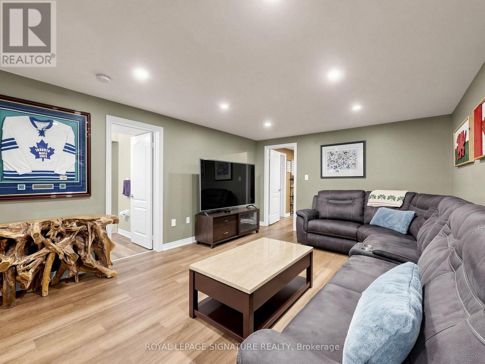 49 Kenilworth Crescent, Whitby, Ontario  L1M 2M6 - Photo 24 - E13735824