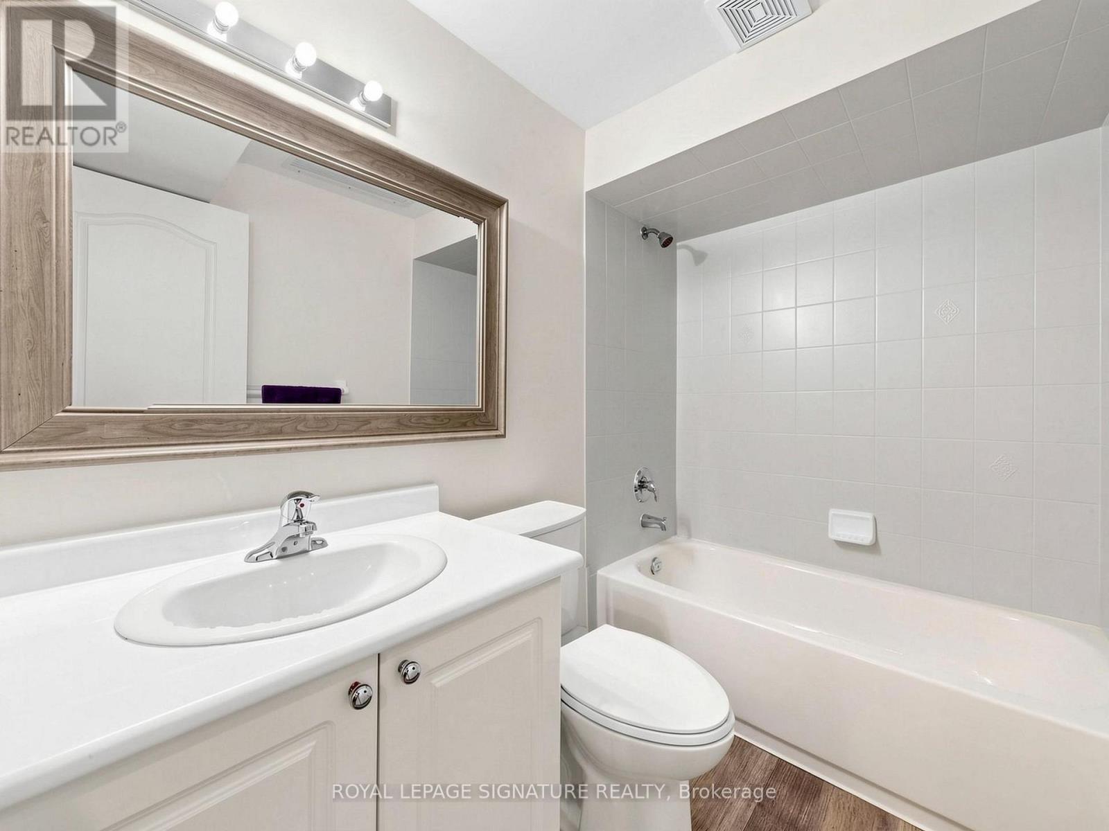 49 Kenilworth Crescent, Whitby, Ontario  L1M 2M6 - Photo 28 - E13735824