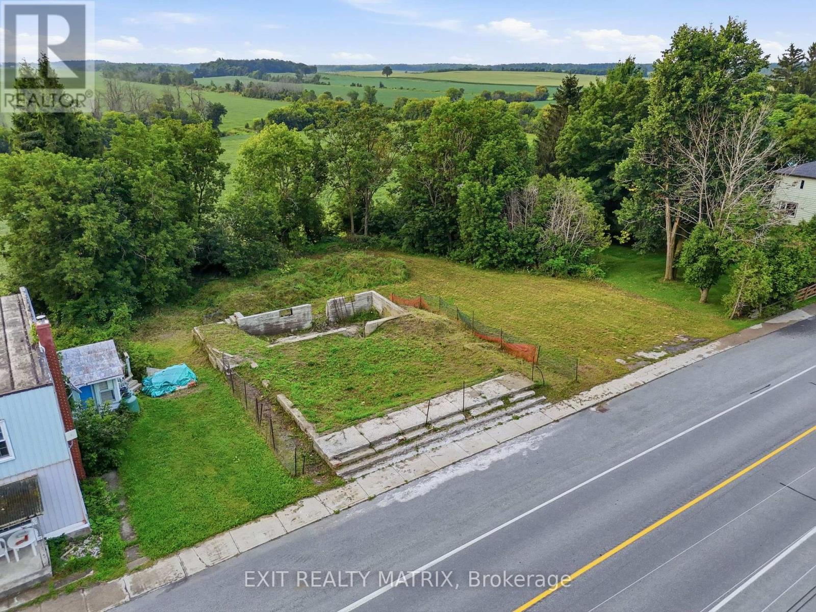 21924 Laggan Glenelg Road, North Glengarry, Ontario  K0B 1E0 - Photo 10 - X13735714