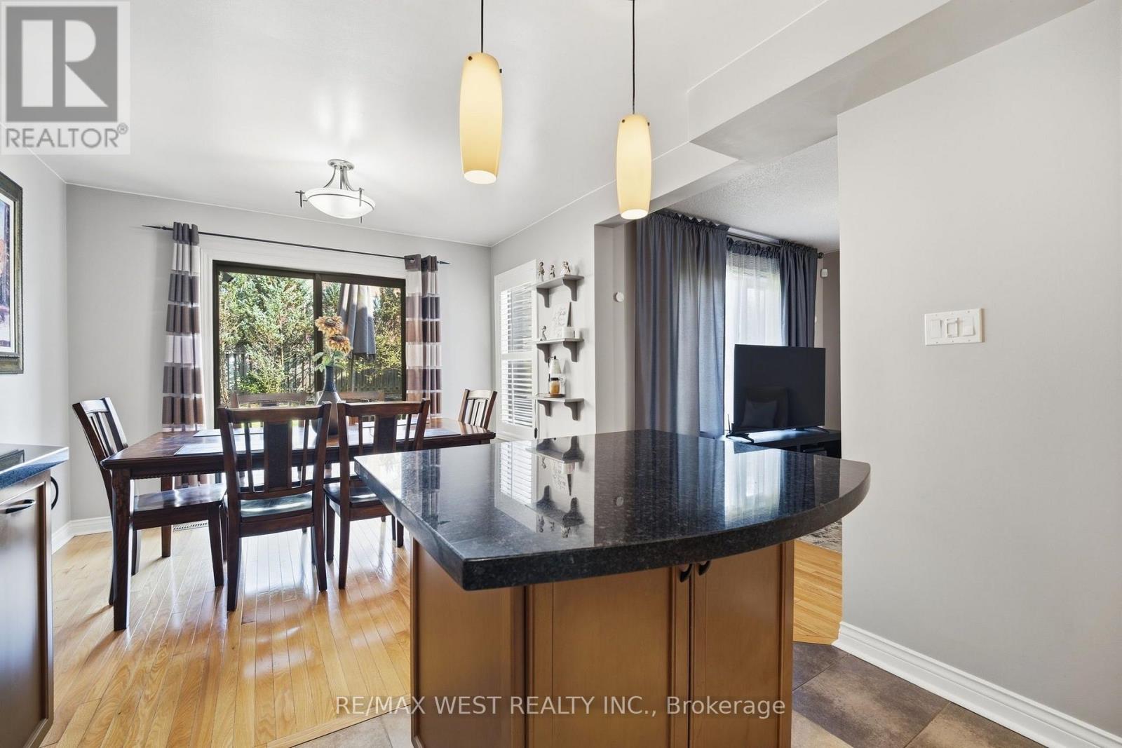 149 Deerglen Terrace, Aurora, Ontario  L4G 6Y4 - Photo 11 - N13735674