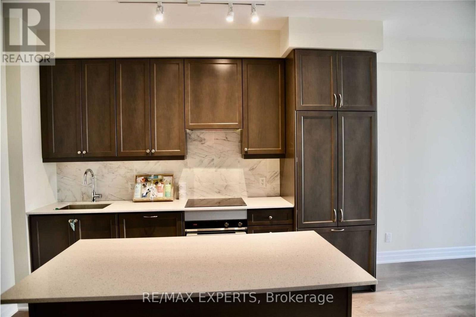 2307 - 9075 Jane Street, Vaughan, Ontario  L4K 0L7 - Photo 2 - N13735760