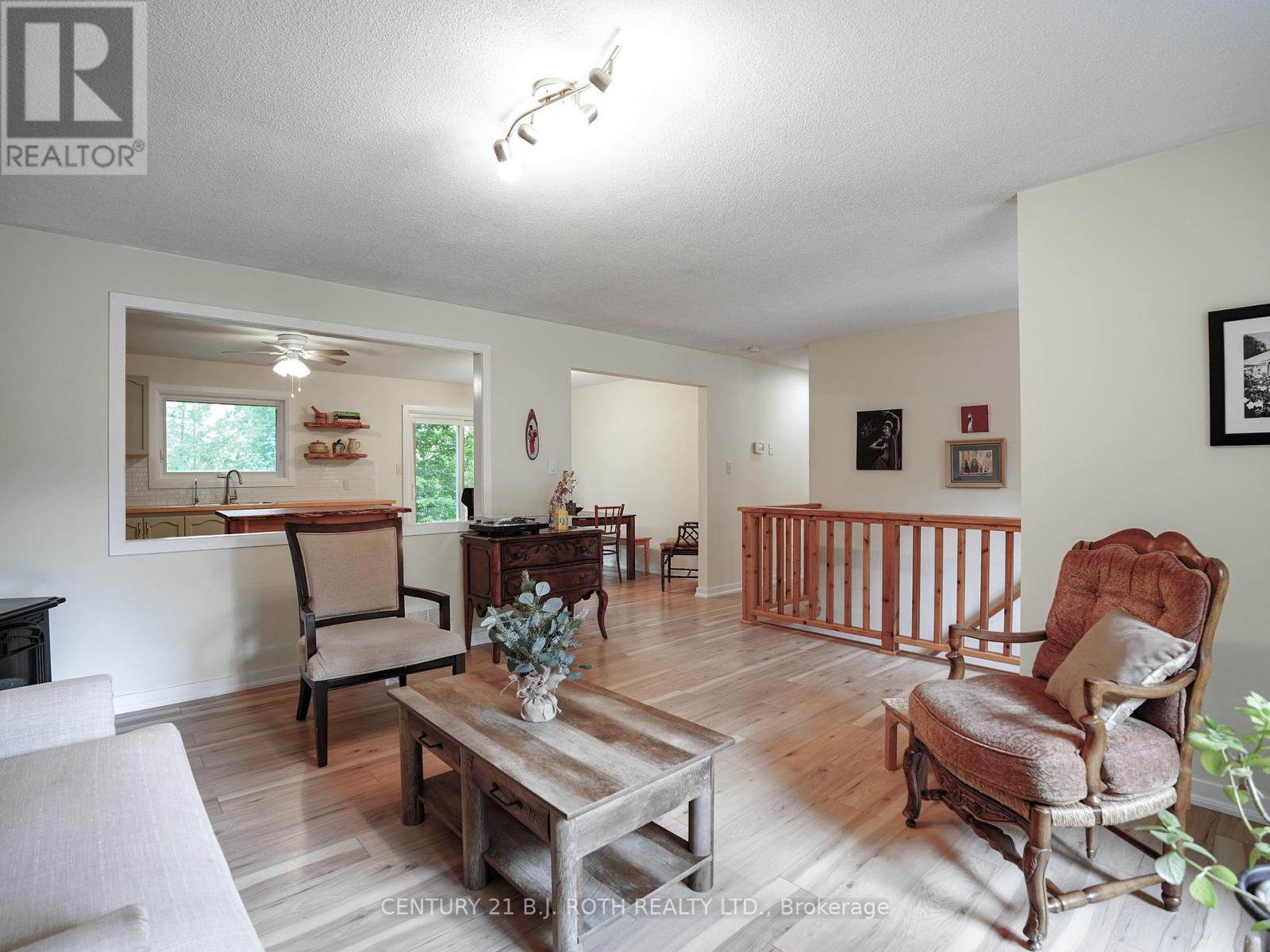 26 Bedford Road, Georgina, Ontario  L0E 1R0 - Photo 18 - N13735816