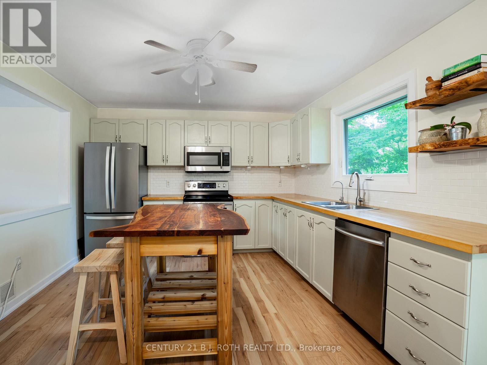 26 Bedford Road, Georgina, Ontario  L0E 1R0 - Photo 25 - N13735816