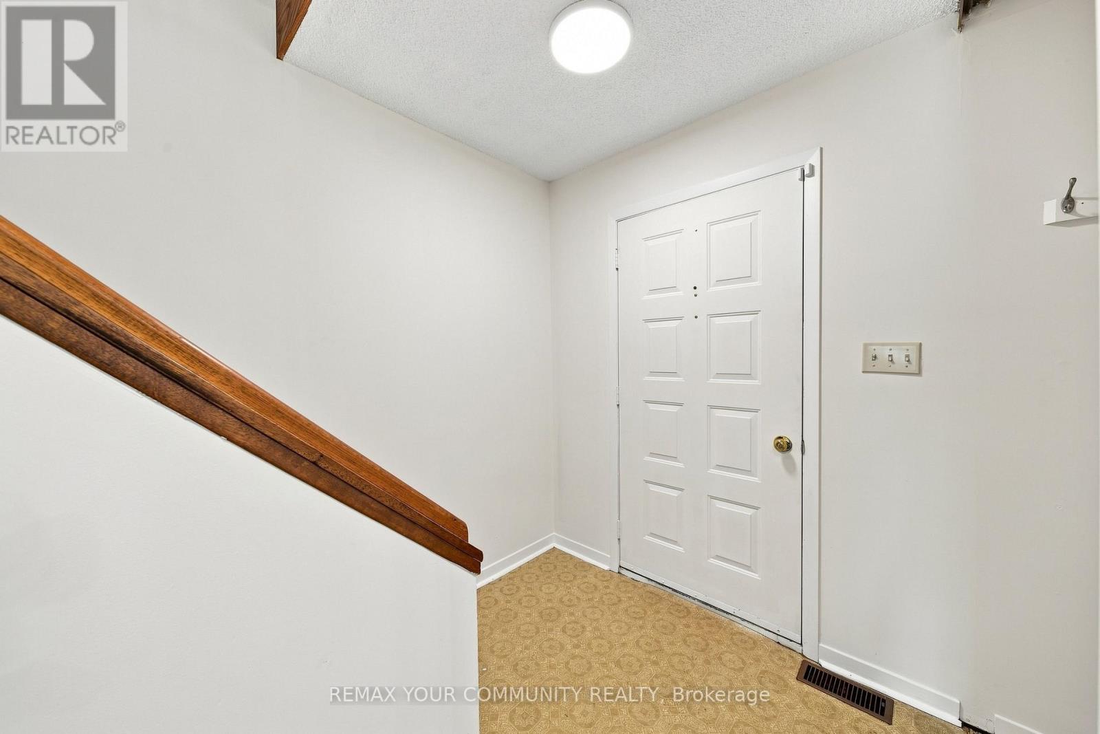 233 Little Avenue, Barrie, Ontario  L4N 6L3 - Photo 5 - S13735604