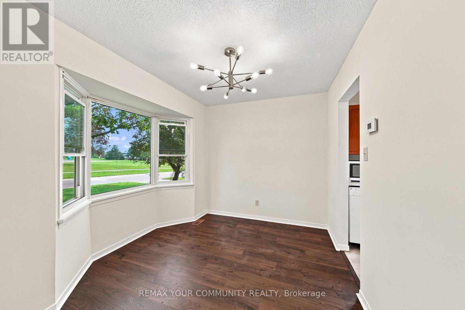 233 Little Avenue, Barrie, Ontario  L4N 6L3 - Photo 6 - S13735604