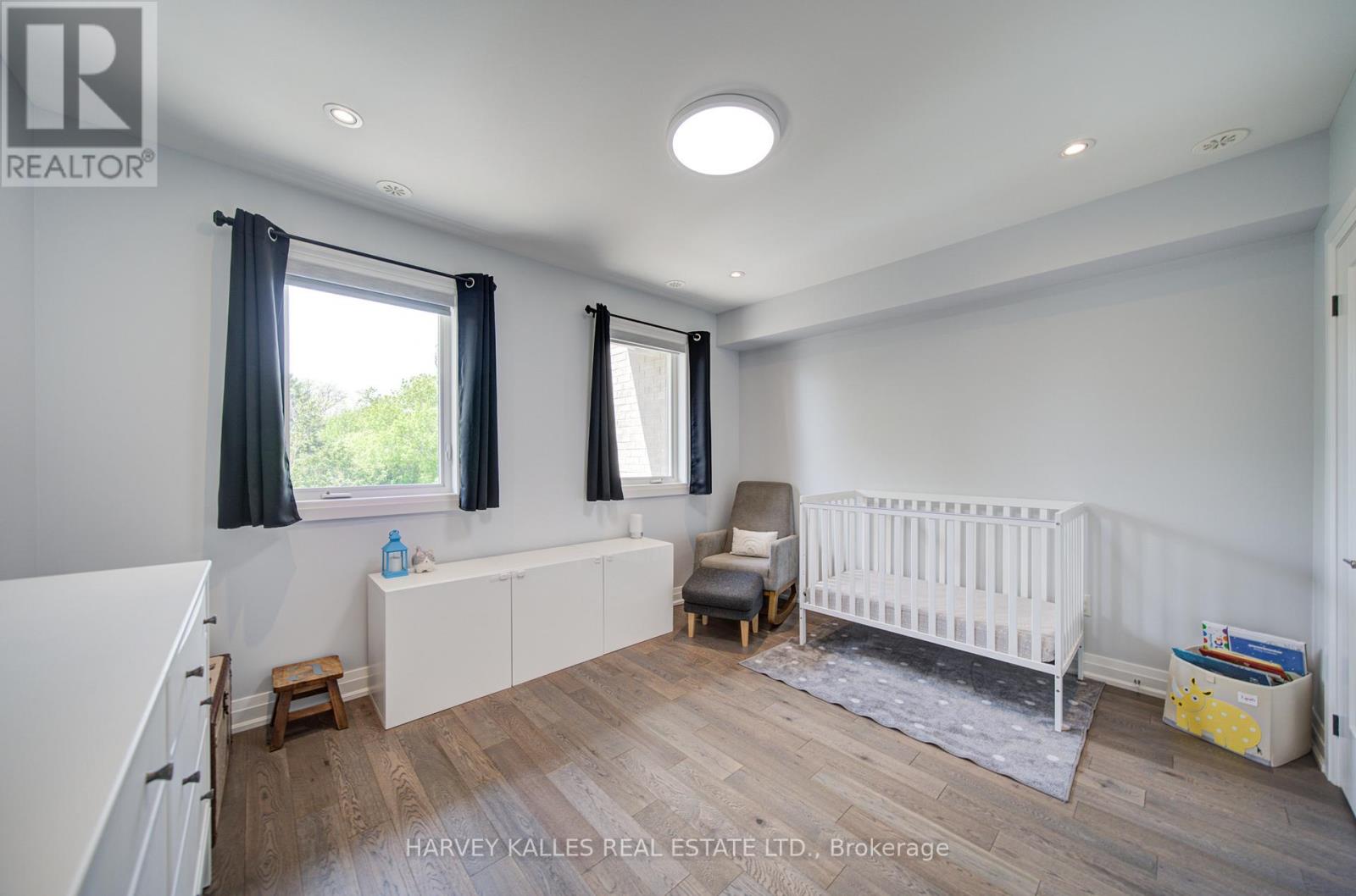 1130a Islington Avenue, Toronto, Ontario  M8Z 0G6 - Photo 18 - W13735524