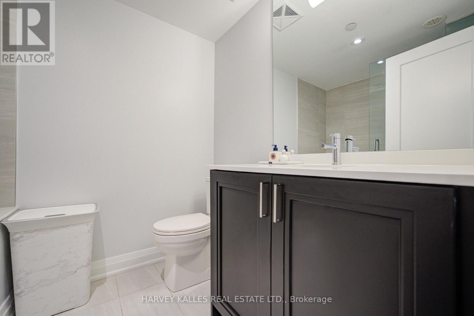 1130a Islington Avenue, Toronto, Ontario  M8Z 0G6 - Photo 20 - W13735524