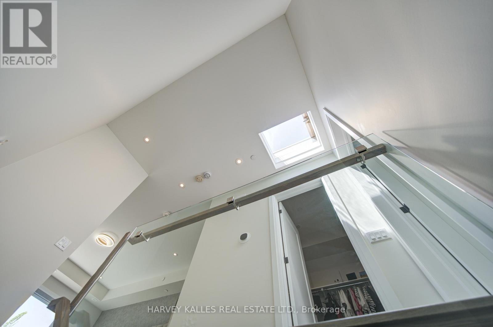 1130a Islington Avenue, Toronto, Ontario  M8Z 0G6 - Photo 24 - W13735524