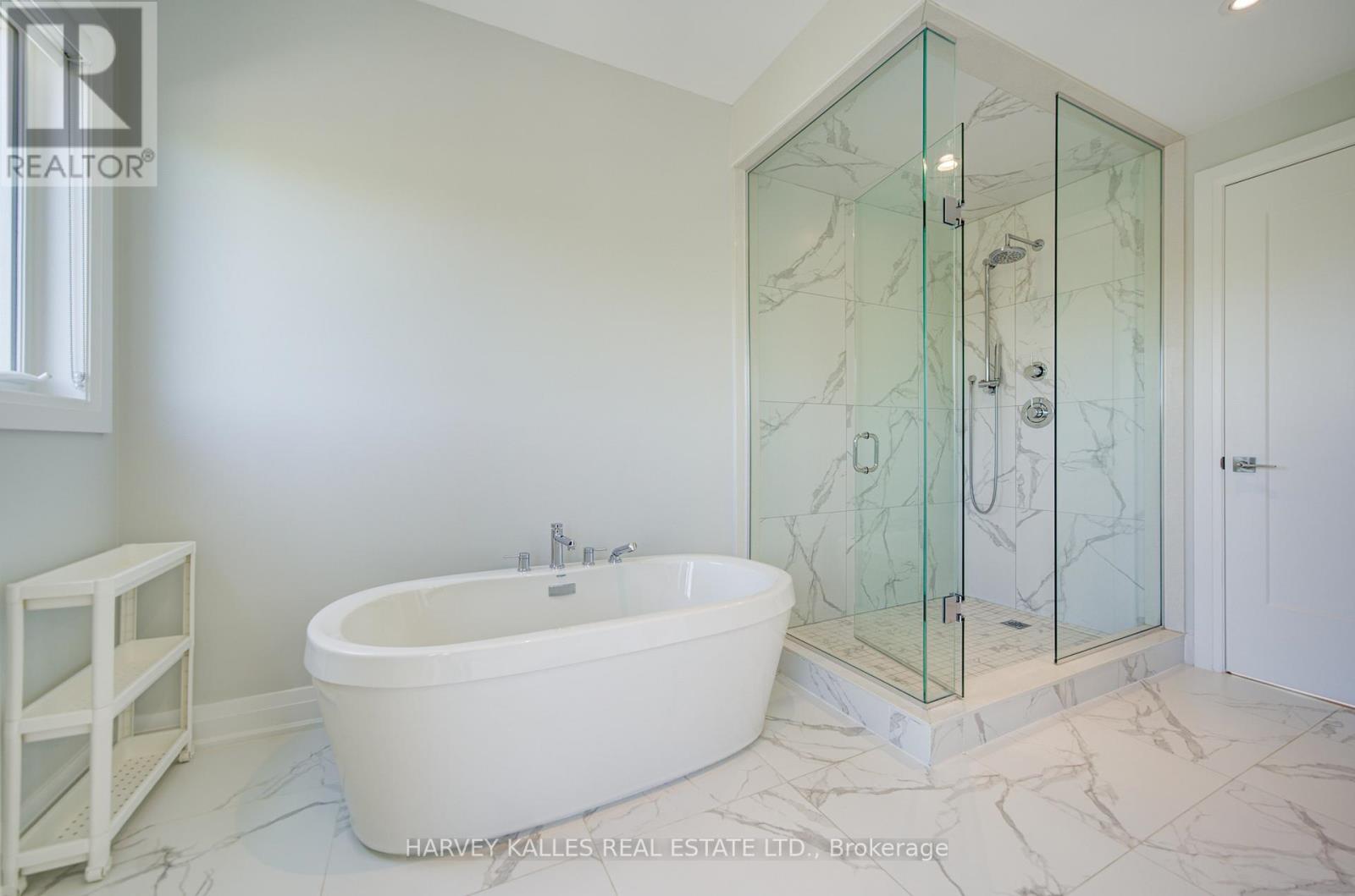 1130a Islington Avenue, Toronto, Ontario  M8Z 0G6 - Photo 26 - W13735524