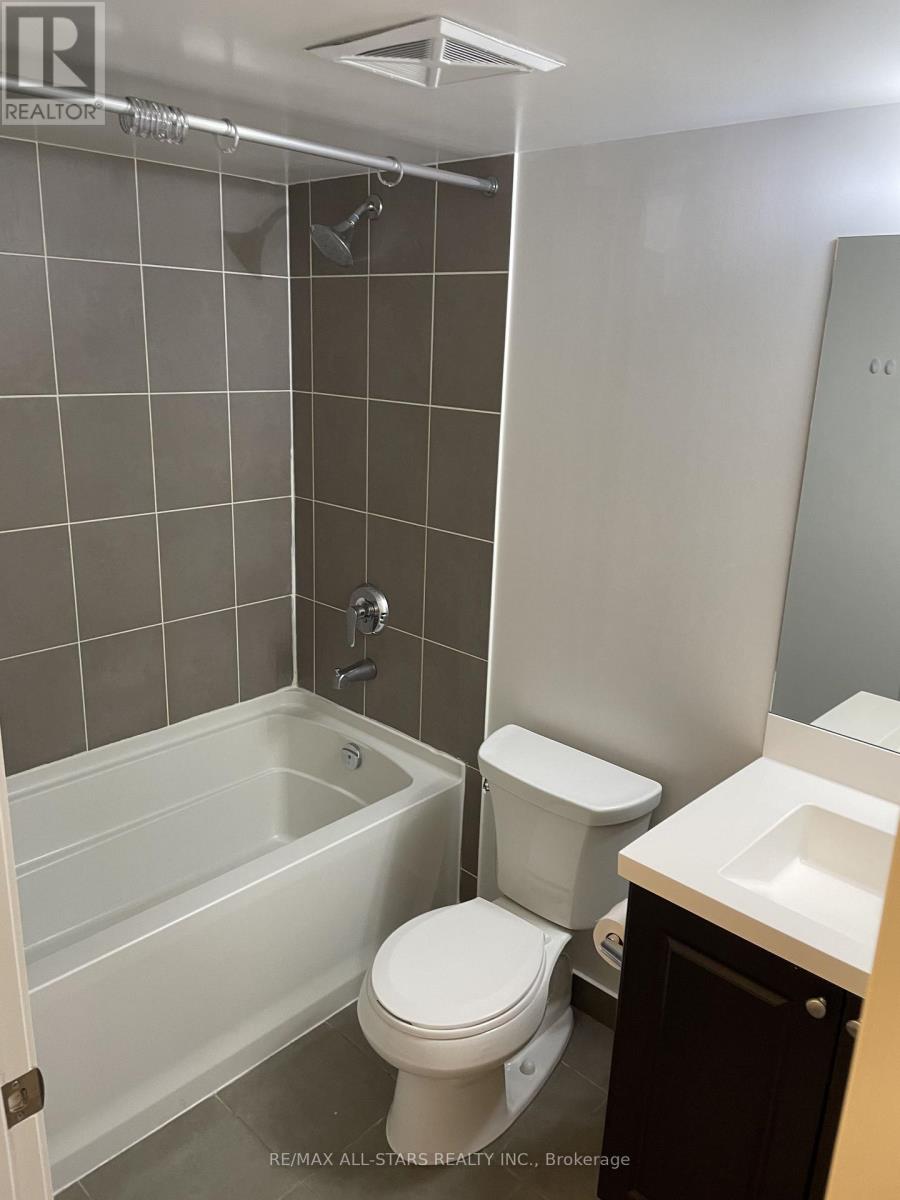 409 - 3091 Dufferin Street, Toronto, Ontario  M6A 2S7 - Photo 5 - W13735530