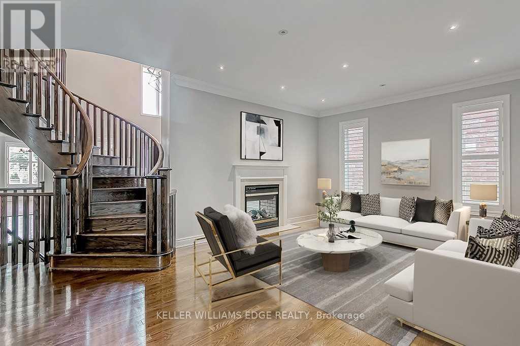 2384 Rock Point Drive, Oakville, Ontario  L6H 7V3 - Photo 3 - W13735560