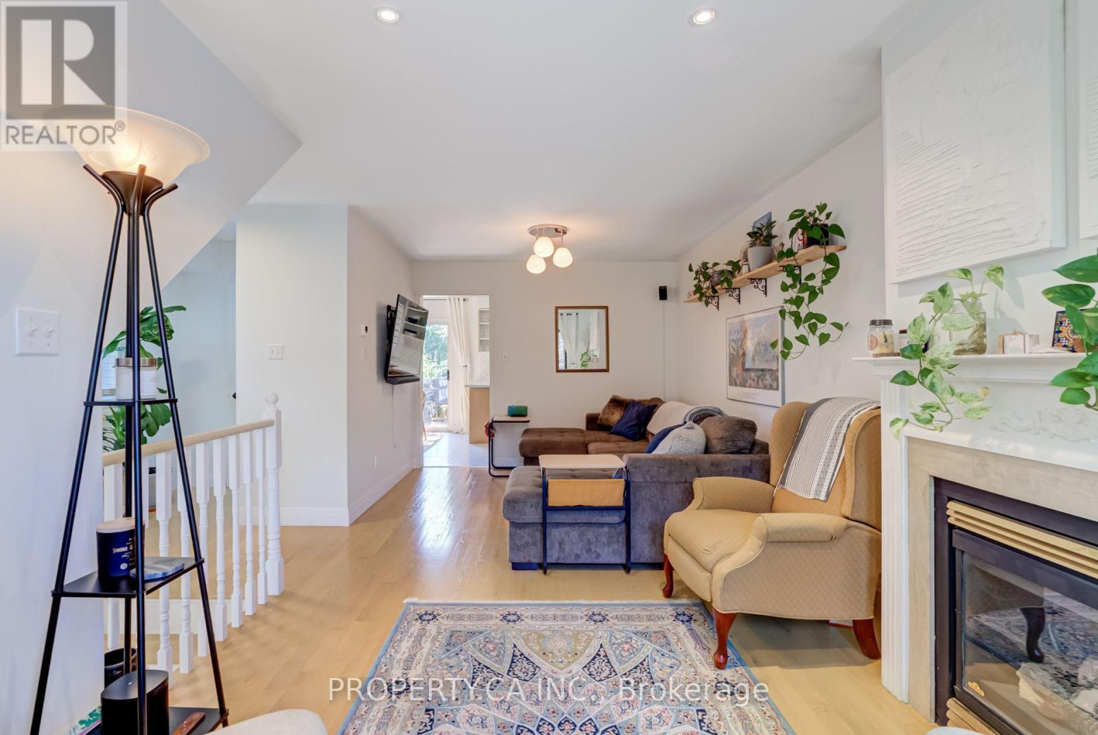 1 - 8 Skeens Lane, Toronto, Ontario  M8W 4Z5 - Photo 11 - W13735566