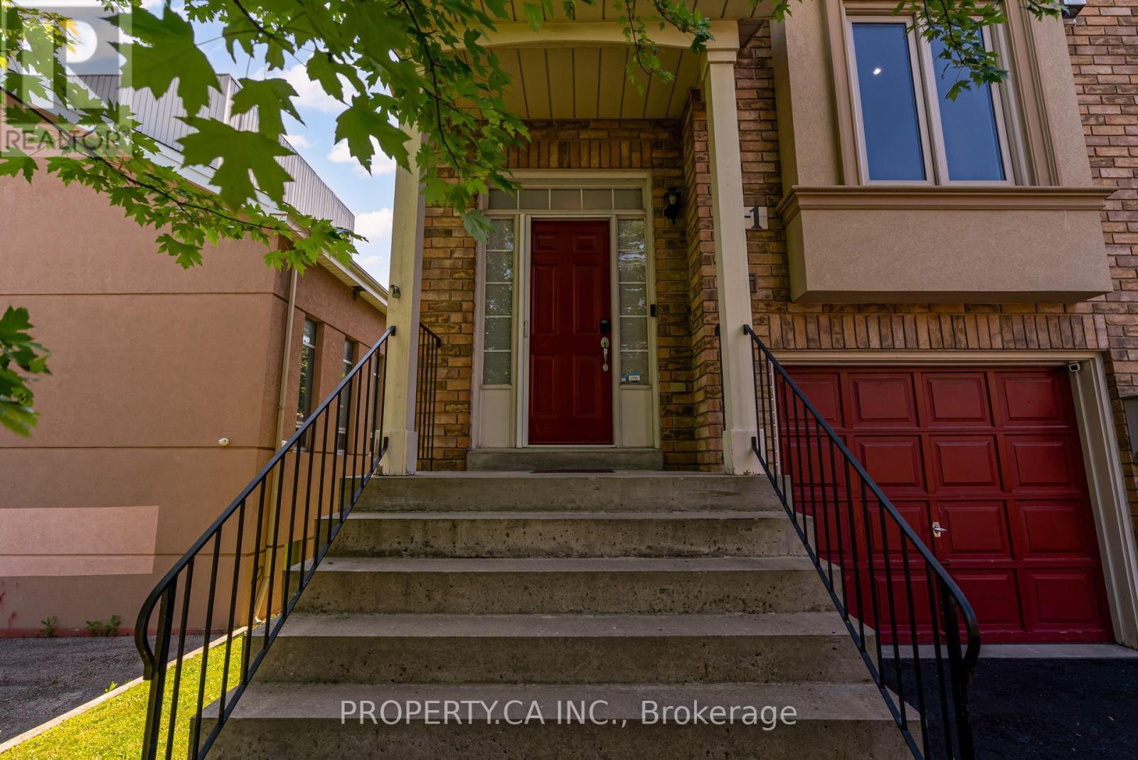 1 - 8 Skeens Lane, Toronto, Ontario  M8W 4Z5 - Photo 3 - W13735566