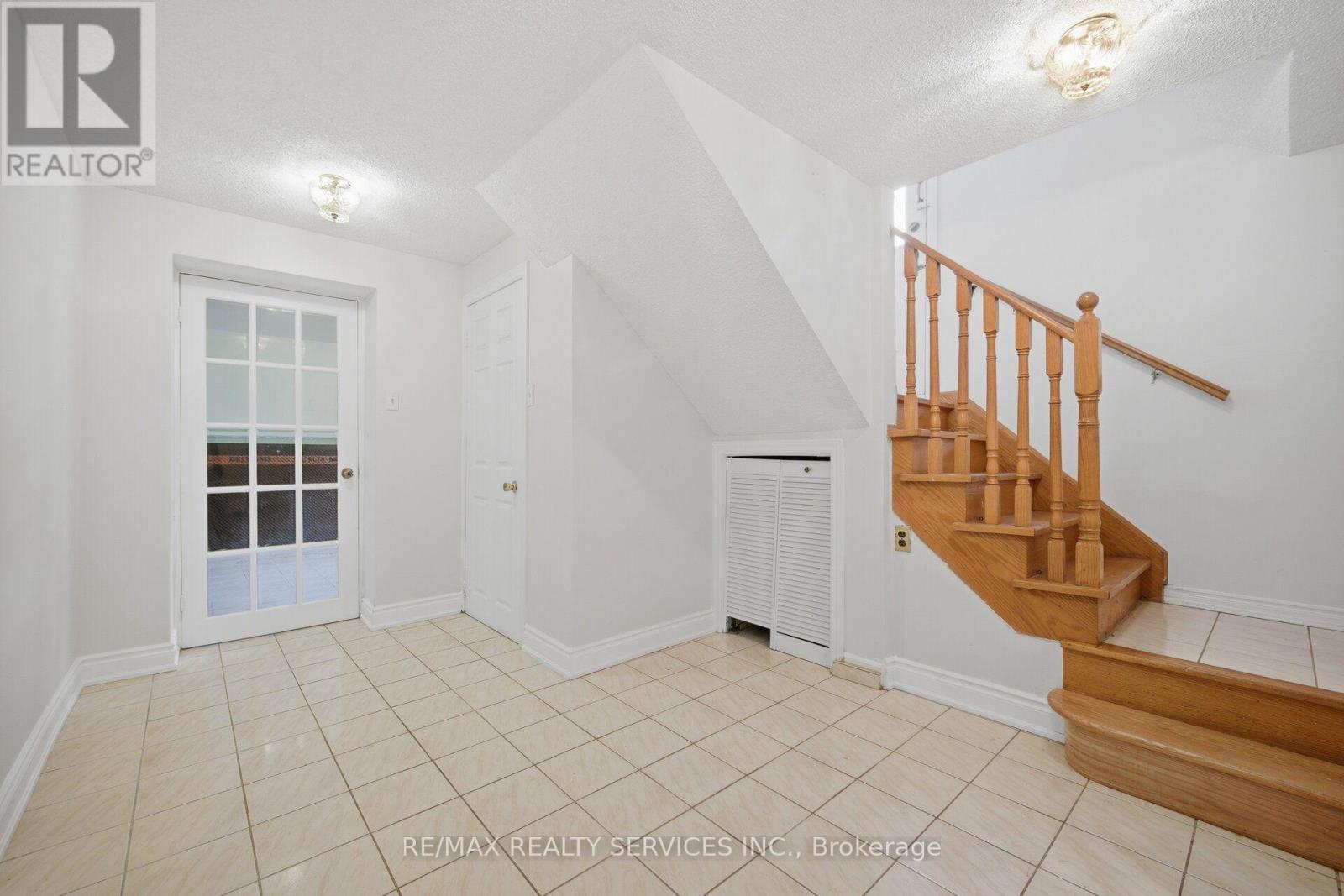 27 Edgemont Drive, Brampton, Ontario  L6V 1K9 - Photo 30 - W13735580