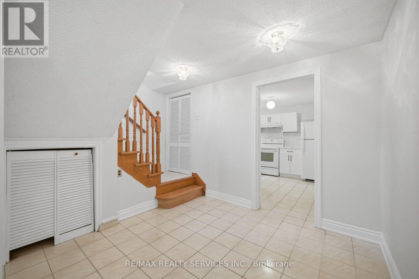27 Edgemont Drive, Brampton, Ontario  L6V 1K9 - Photo 31 - W13735580