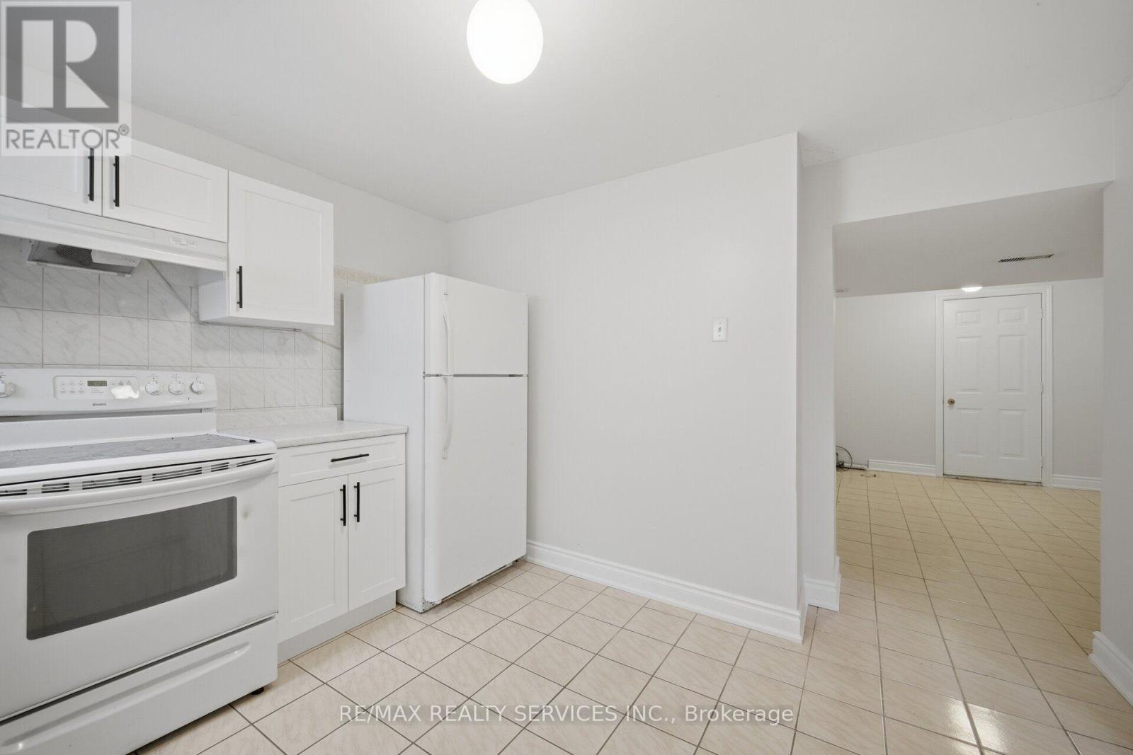 27 Edgemont Drive, Brampton, Ontario  L6V 1K9 - Photo 34 - W13735580