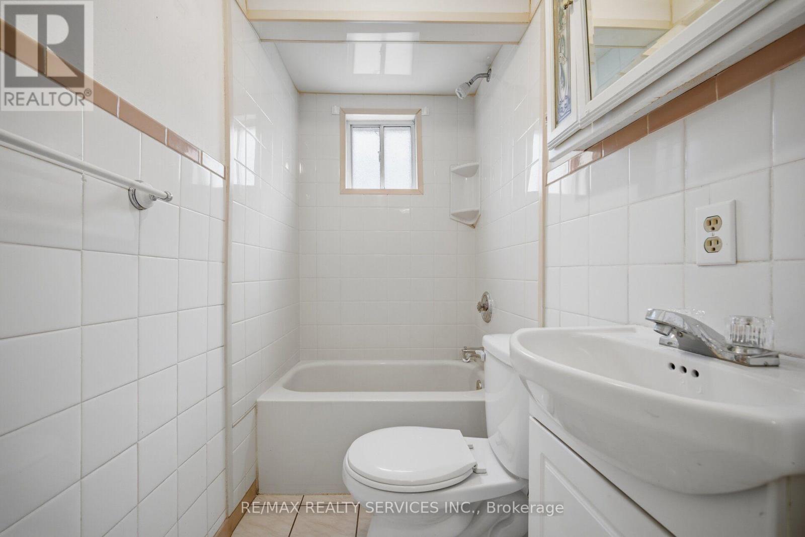 27 Edgemont Drive, Brampton, Ontario  L6V 1K9 - Photo 41 - W13735580