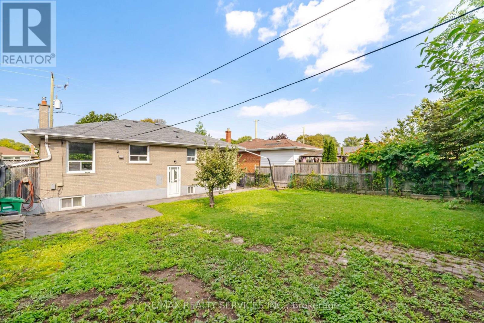 27 Edgemont Drive, Brampton, Ontario  L6V 1K9 - Photo 45 - W13735580