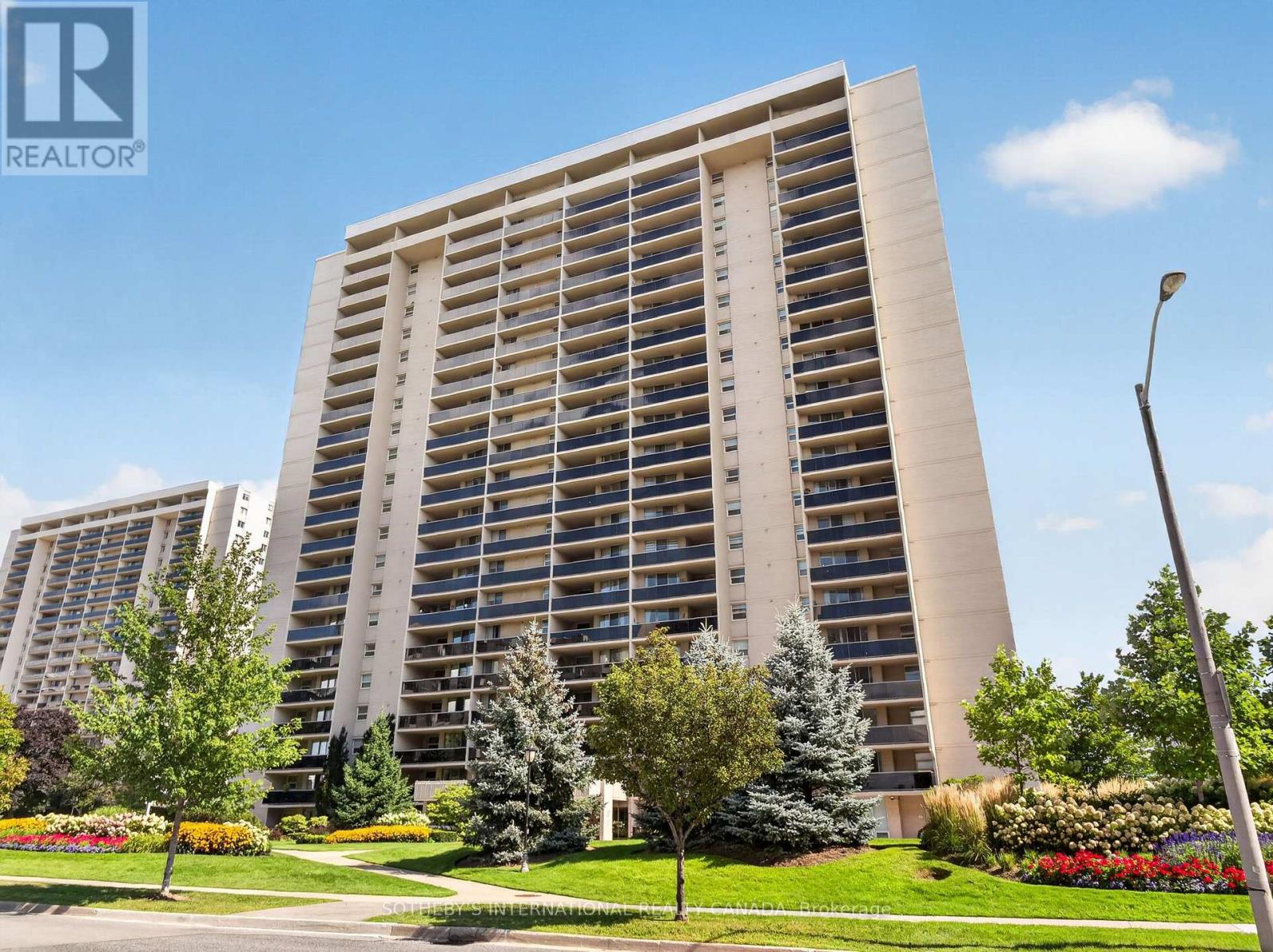1001 - 299 MILL ROAD, Toronto, Ontario