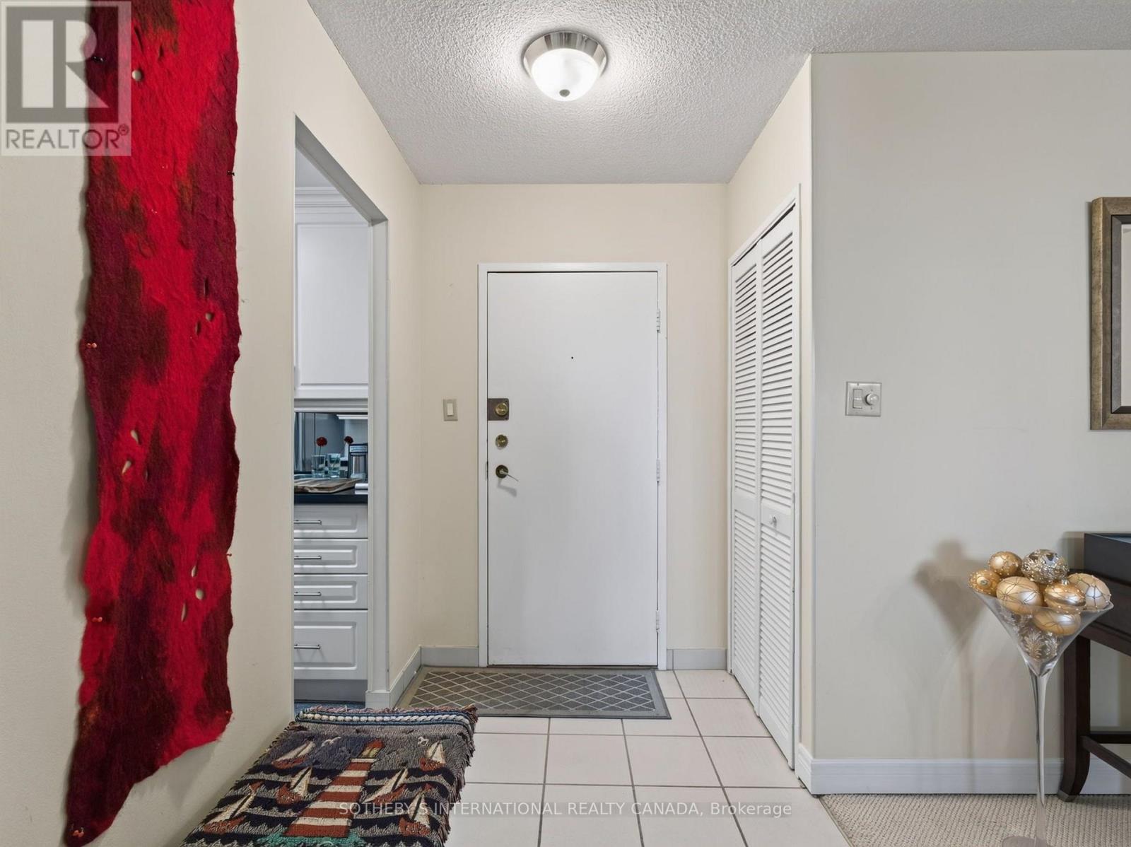 1001 - 299 Mill Road, Toronto, Ontario M9C 4V9 - Photo 4 - W13735630