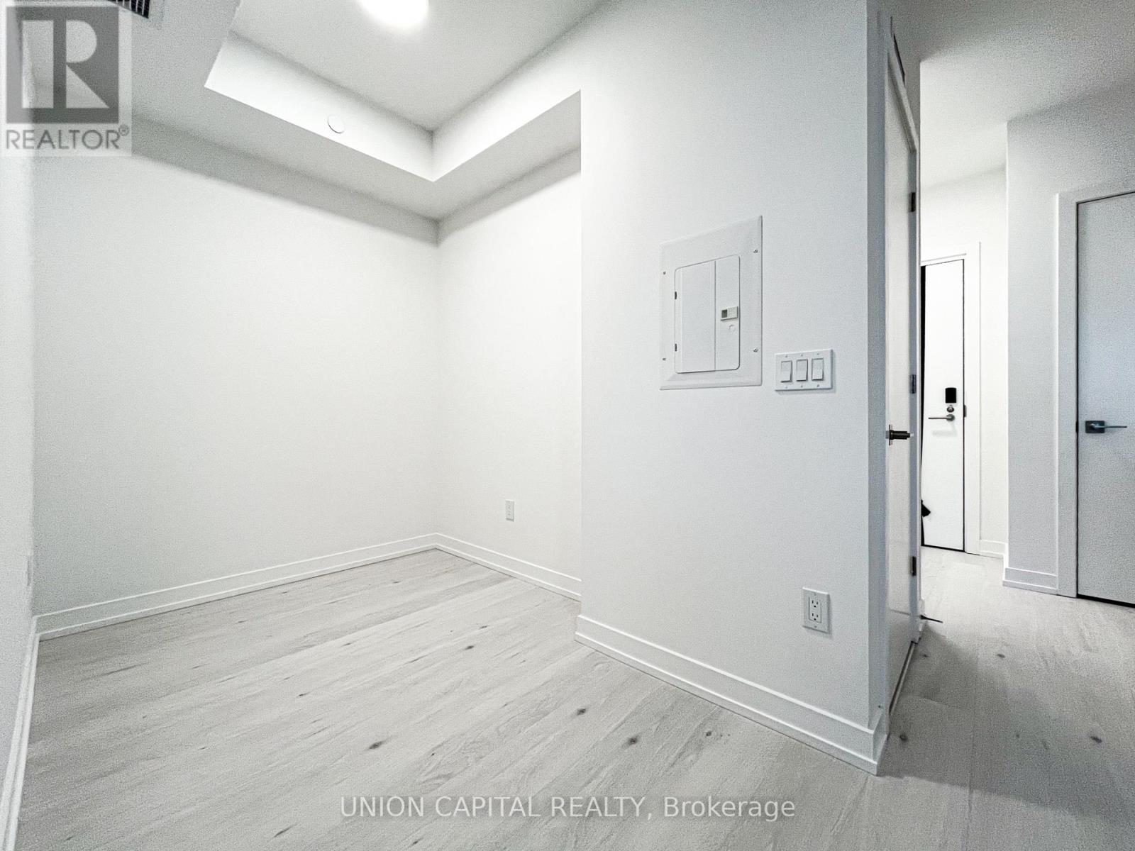 219 - 2501 Saw Whet Boulevard, Oakville, Ontario  L6M 5N2 - Photo 9 - W13735706