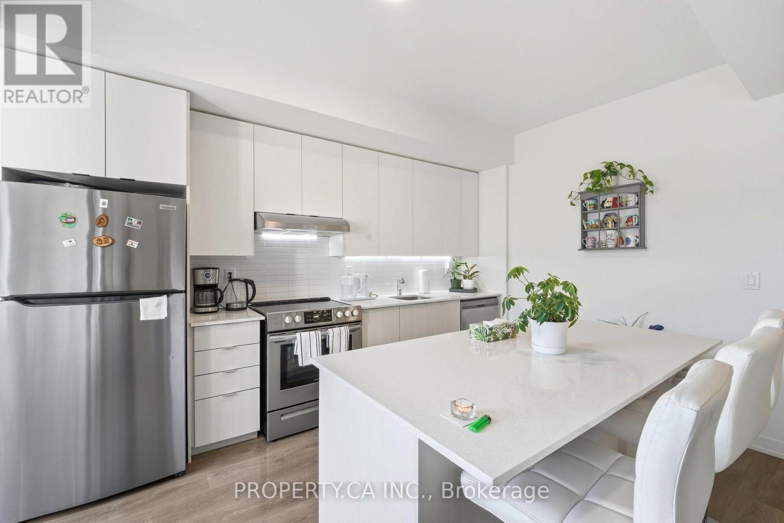 309 - 120 Canon Jackson Drive, Toronto, Ontario  M6M 0B7 - Photo 15 - W13735740