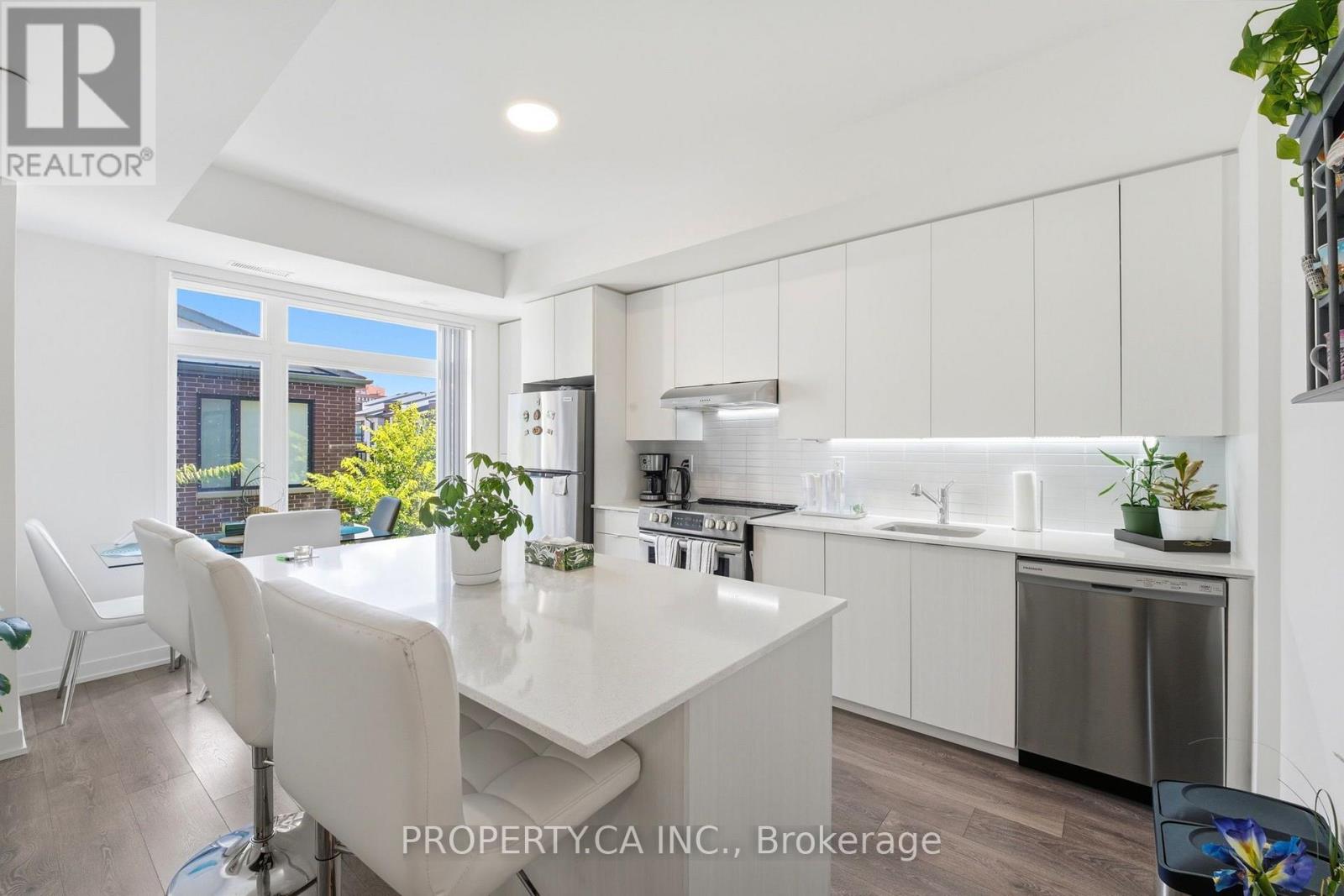 309 - 120 Canon Jackson Drive, Toronto, Ontario  M6M 0B7 - Photo 16 - W13735740