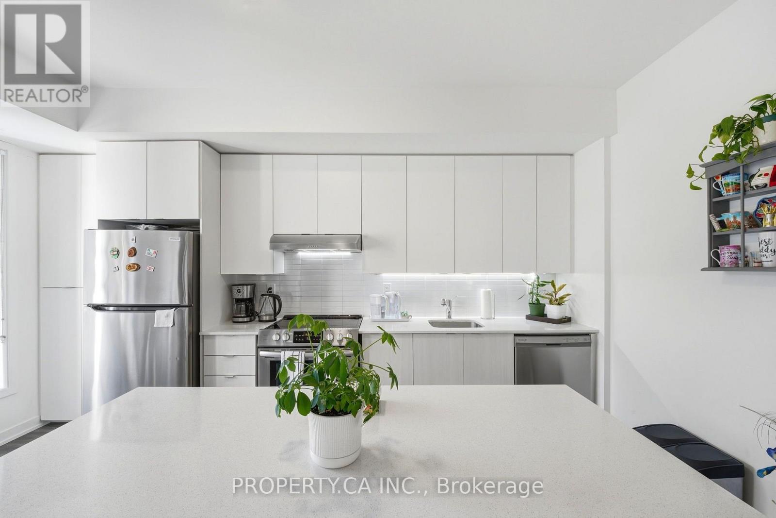 309 - 120 Canon Jackson Drive, Toronto, Ontario  M6M 0B7 - Photo 17 - W13735740