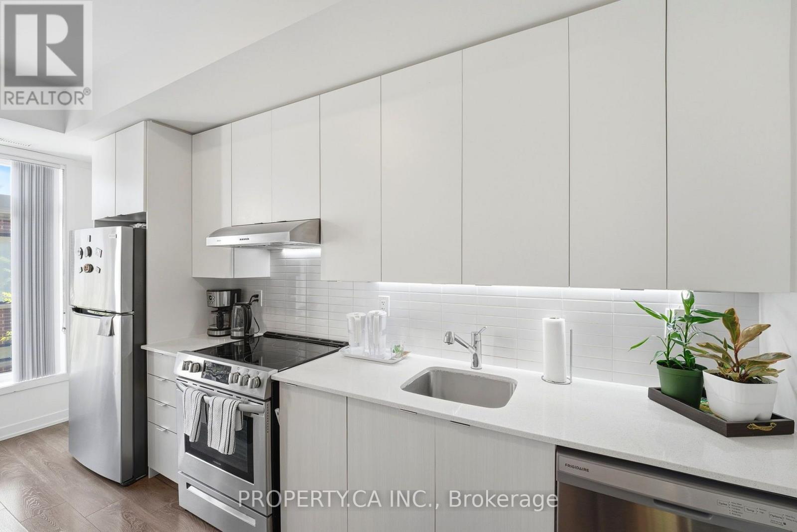 309 - 120 Canon Jackson Drive, Toronto, Ontario  M6M 0B7 - Photo 18 - W13735740