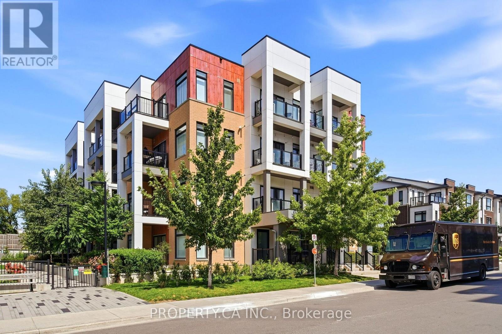 309 - 120 Canon Jackson Drive, Toronto, Ontario  M6M 0B7 - Photo 2 - W13735740