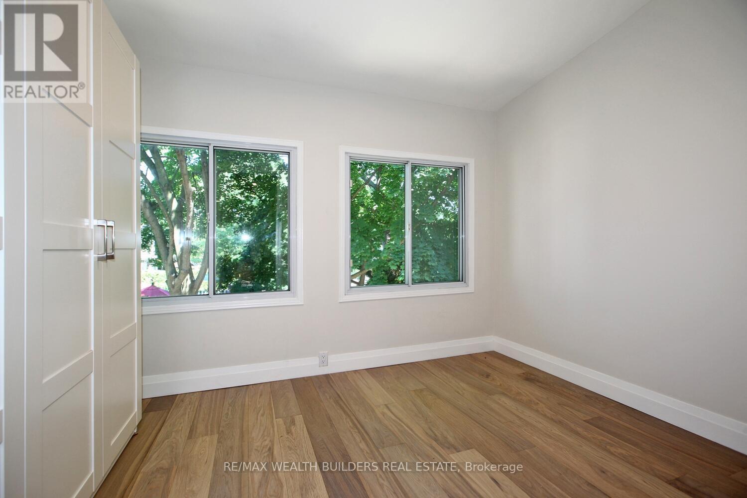 B - 163 Parkside Drive, Toronto, Ontario  M6P 2G3 - Photo 15 - W13735764