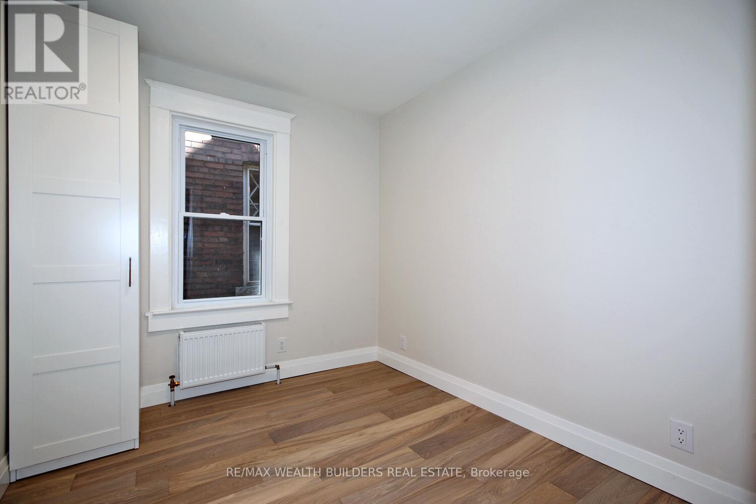 B - 163 Parkside Drive, Toronto, Ontario  M6P 2G3 - Photo 5 - W13735764