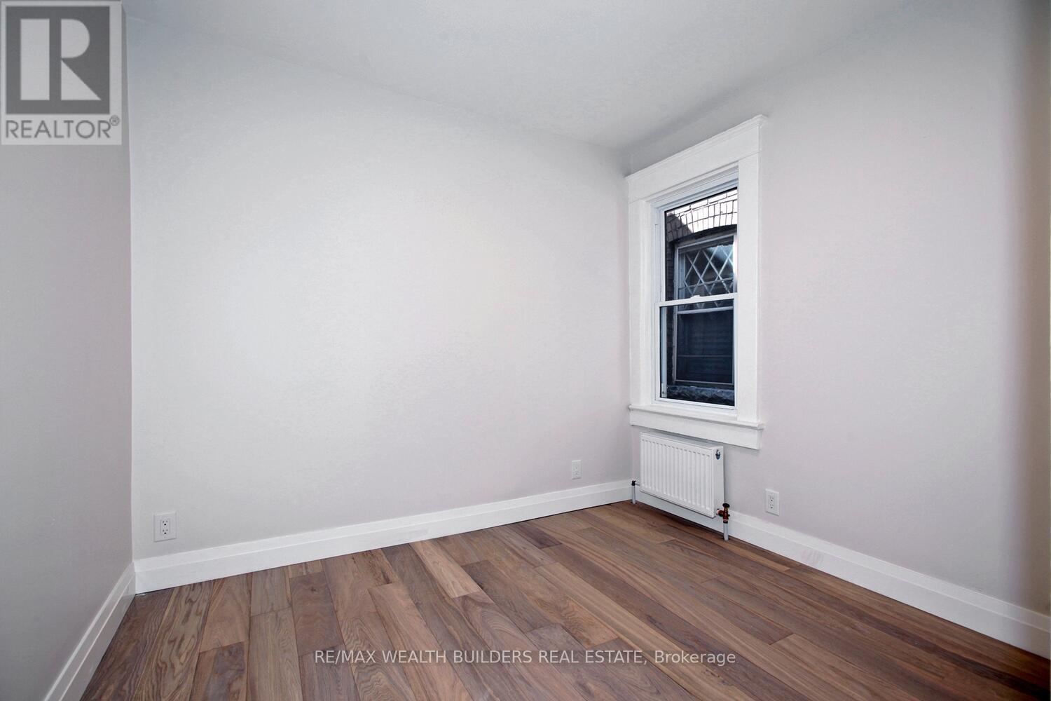 B - 163 Parkside Drive, Toronto, Ontario  M6P 2G3 - Photo 6 - W13735764
