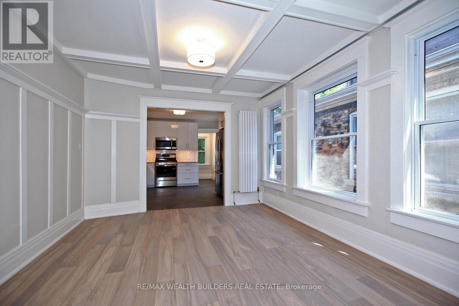 B - 163 Parkside Drive, Toronto, Ontario  M6P 2G3 - Photo 9 - W13735764