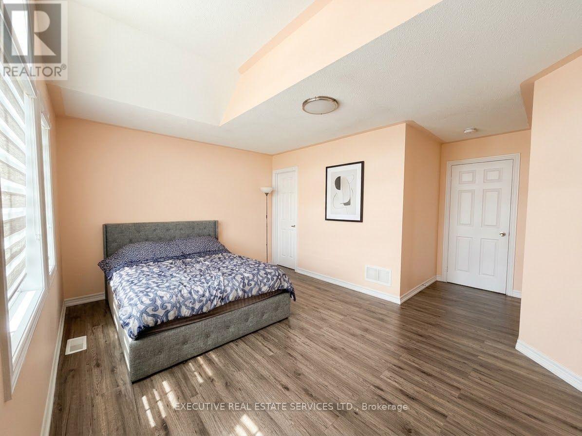 118 Turquoise Crescent, Brampton, Ontario  L6P 2R3 - Photo 13 - W13735776