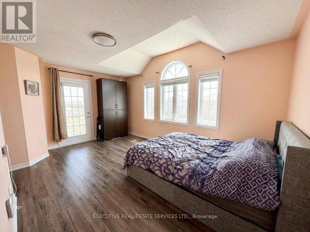 118 Turquoise Crescent, Brampton, Ontario  L6P 2R3 - Photo 14 - W13735776