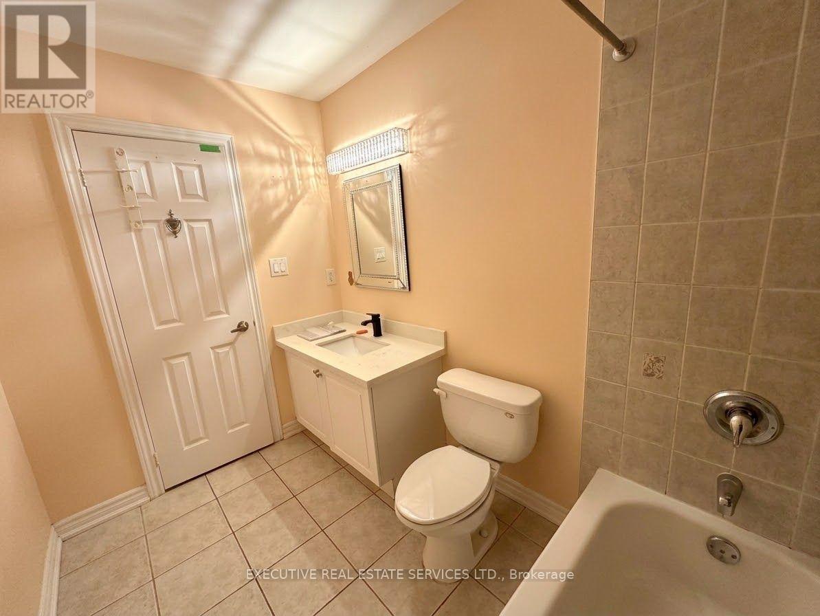 118 Turquoise Crescent, Brampton, Ontario  L6P 2R3 - Photo 20 - W13735776